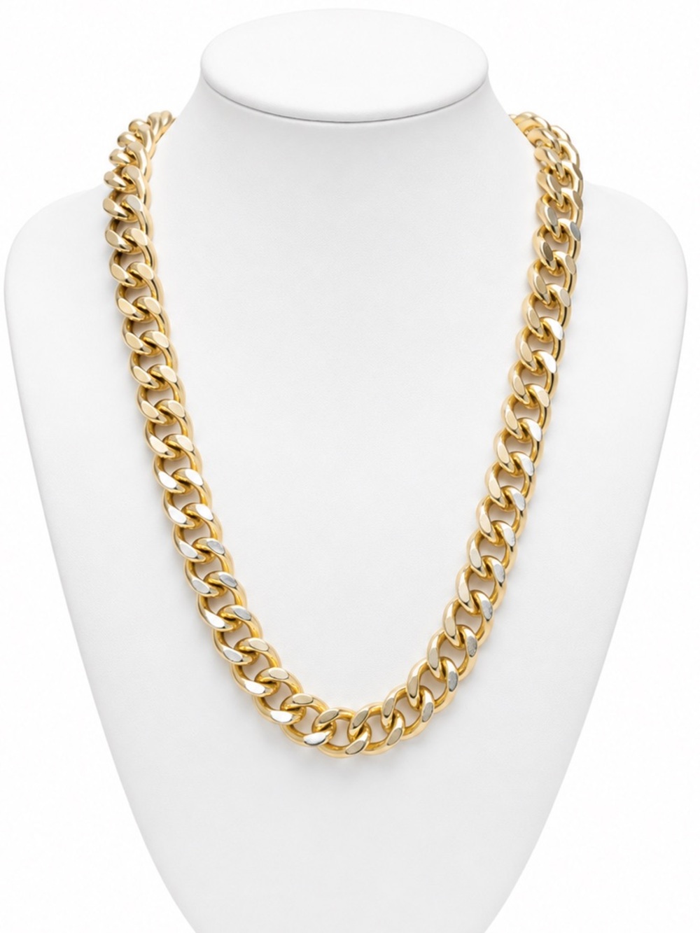 Chunky gold chain necklace